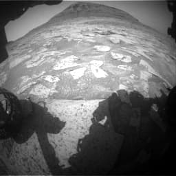 Foto de Marte da câmera FHAZ_LEFT_B