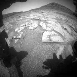 Foto de Marte da câmera FHAZ_LEFT_B