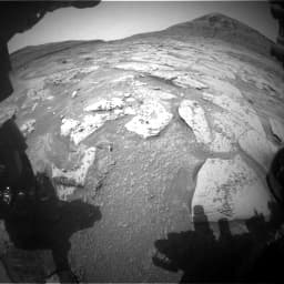 Foto de Marte da câmera FHAZ_LEFT_B