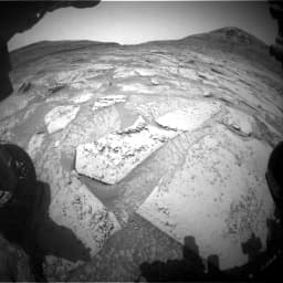 Foto de Marte da câmera FHAZ_LEFT_B