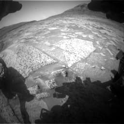 Foto de Marte da câmera FHAZ_RIGHT_B