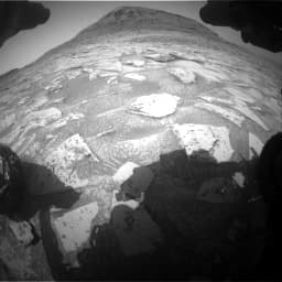 Foto de Marte da câmera FHAZ_RIGHT_B