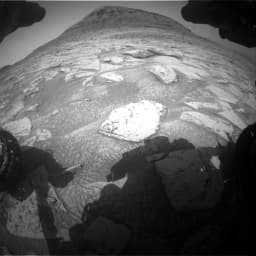 Foto de Marte da câmera FHAZ_RIGHT_B