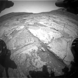 Foto de Marte da câmera FHAZ_RIGHT_B