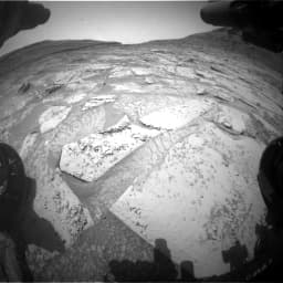 Foto de Marte da câmera FHAZ_RIGHT_B