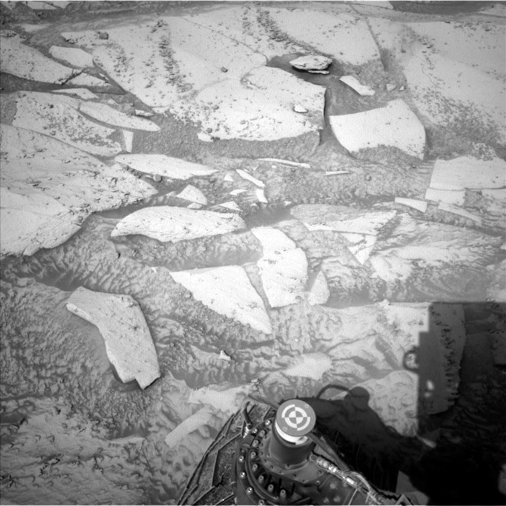 Foto de Marte da câmera NAV_LEFT_B