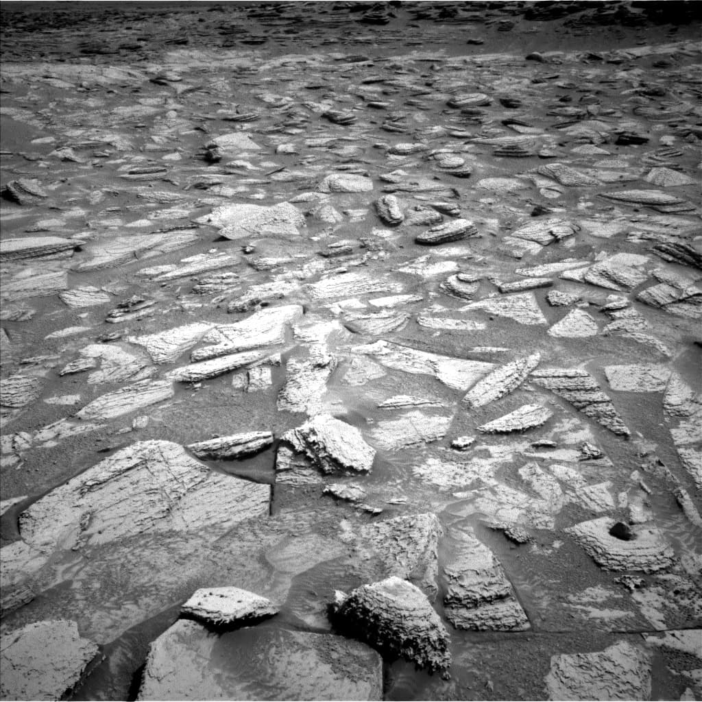 Foto de Marte da câmera NAV_LEFT_B