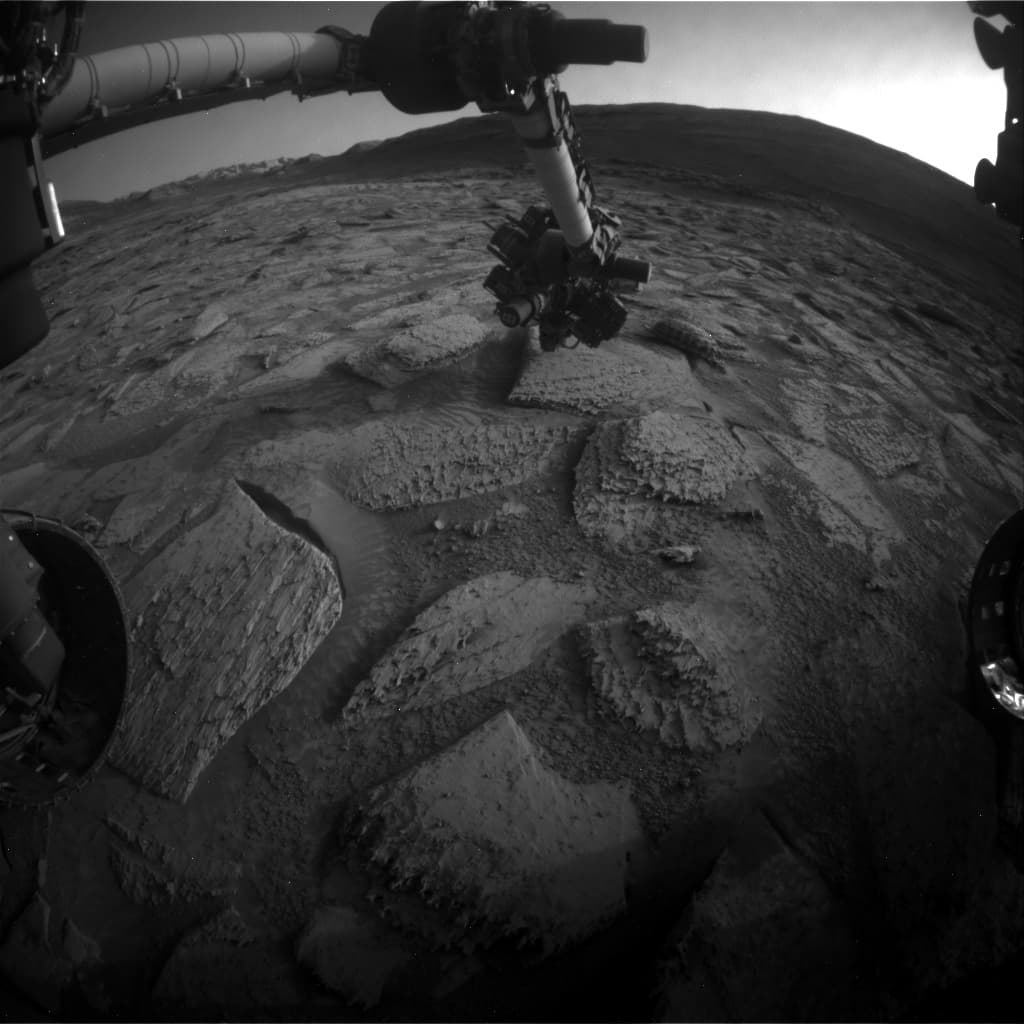 Foto de Marte da câmera FHAZ_LEFT_B