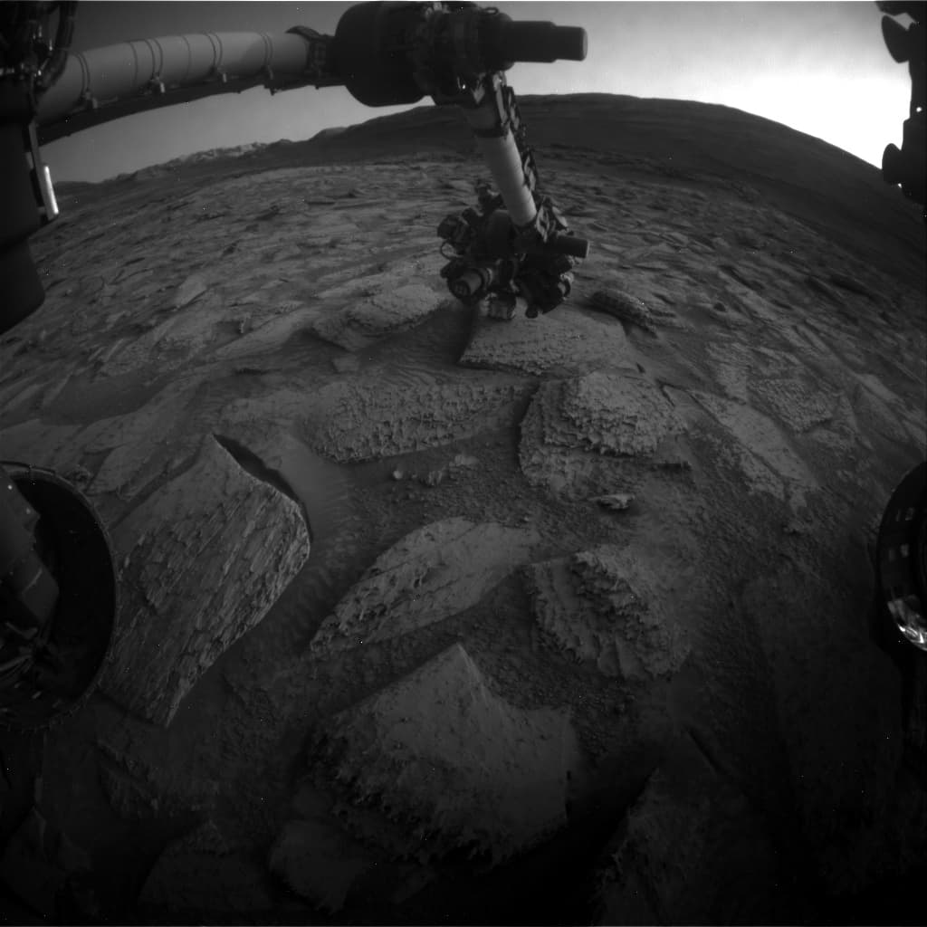 Foto de Marte da câmera FHAZ_LEFT_B