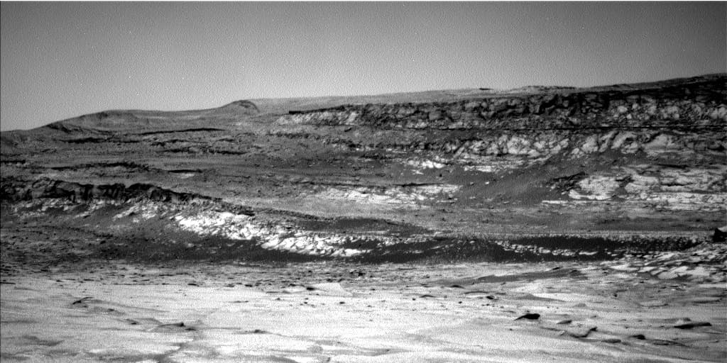Mars image captured by NAV_LEFT_B on Curiosity