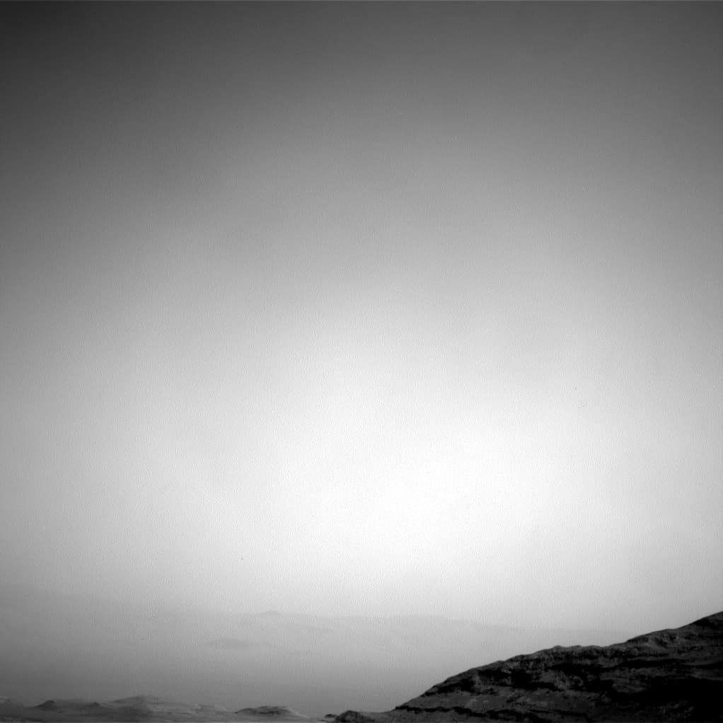 Mars image captured by NAV_RIGHT_B on Curiosity