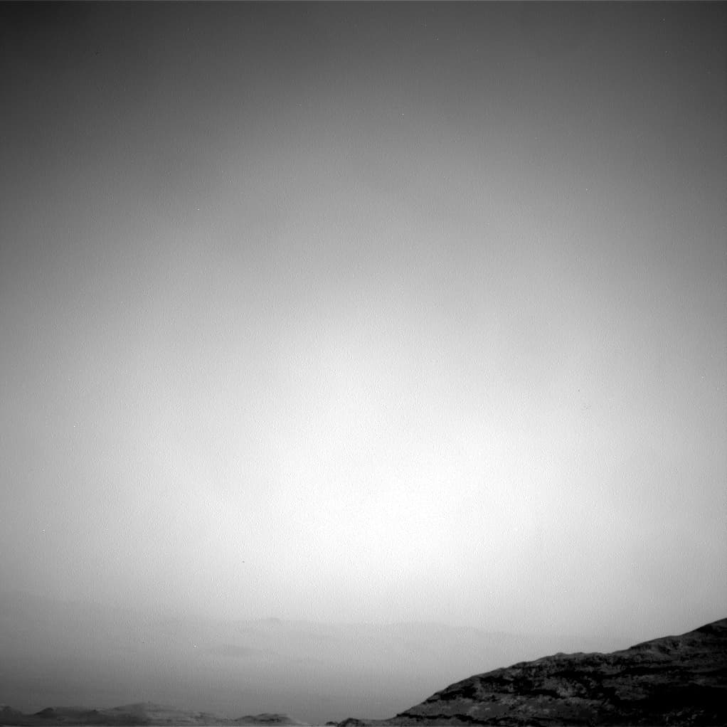 Mars image captured by NAV_RIGHT_B on Curiosity