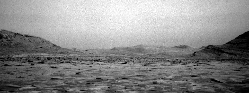 Mars image captured by NAV_LEFT_B on Curiosity