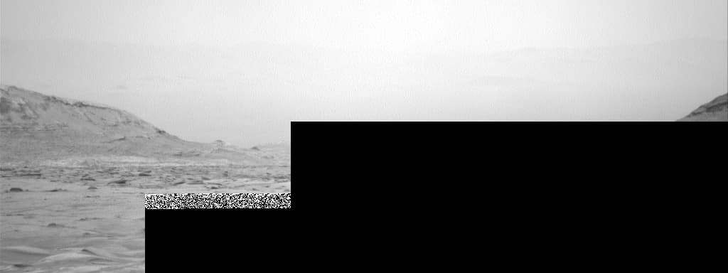 Mars image captured by NAV_RIGHT_B on Curiosity