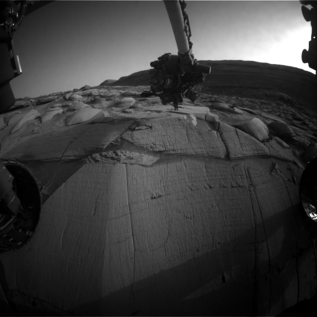 Mars image captured by FHAZ_LEFT_B on Curiosity