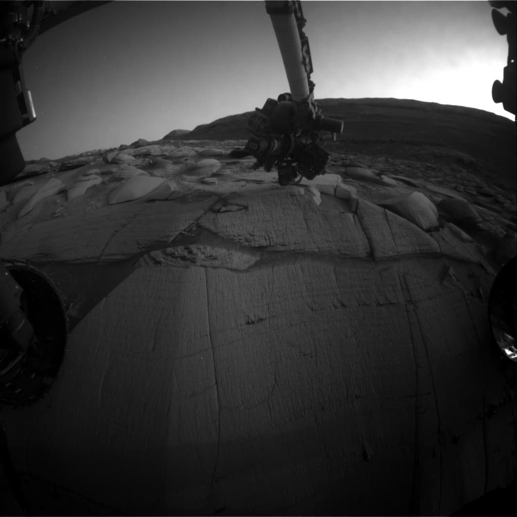 Mars image captured by FHAZ_LEFT_B on Curiosity
