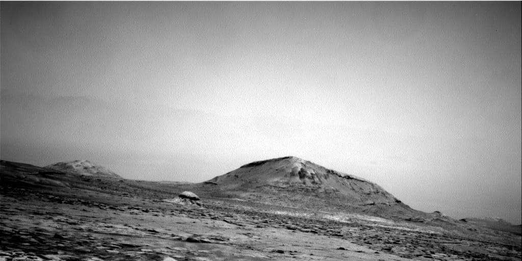 Mars image captured by NAV_RIGHT_B on Curiosity