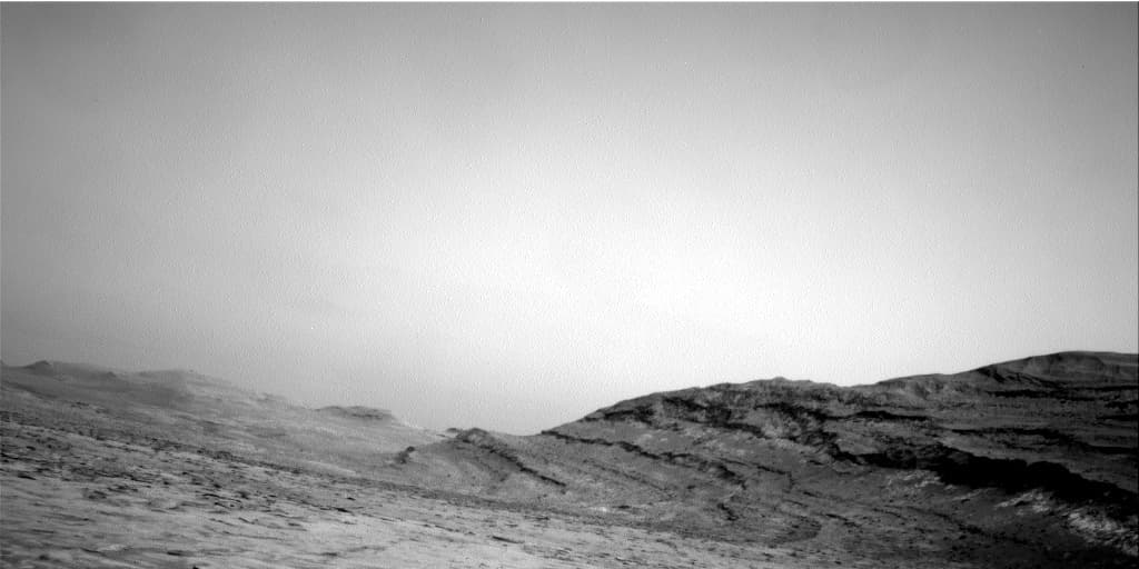 Mars image captured by NAV_RIGHT_B on Curiosity