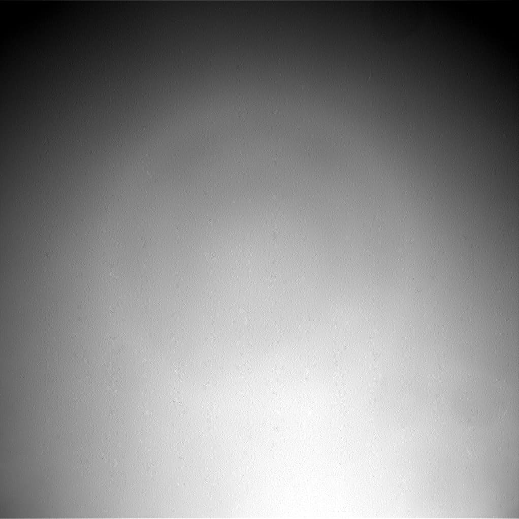 Mars image captured by NAV_RIGHT_B on Curiosity