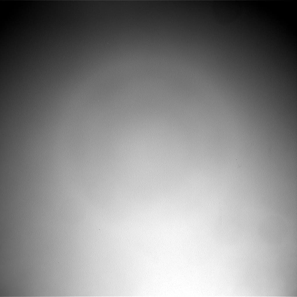 Mars image captured by NAV_RIGHT_B on Curiosity
