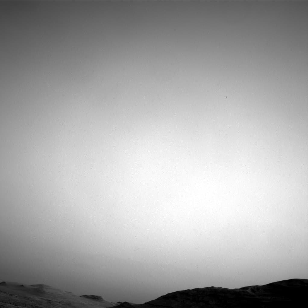 Mars image captured by NAV_RIGHT_B on Curiosity