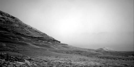 Mars image captured by NAV_RIGHT_B on Curiosity