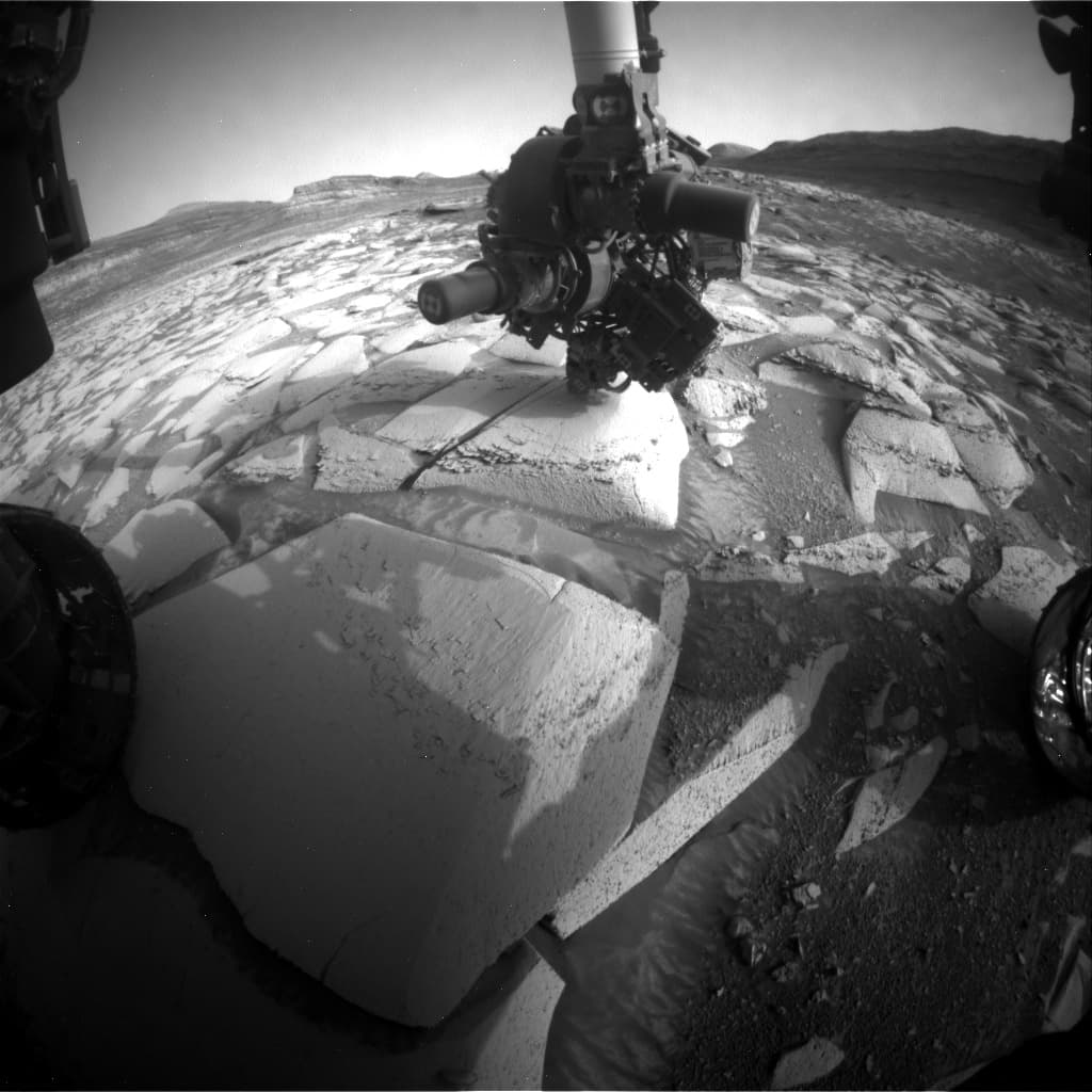 Mars image captured by FHAZ_LEFT_B on Curiosity