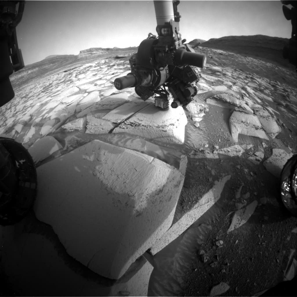 Mars image captured by FHAZ_LEFT_B on Curiosity