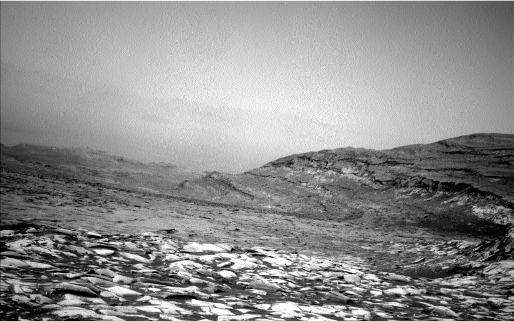 Mars image captured by NAV_LEFT_B on Curiosity