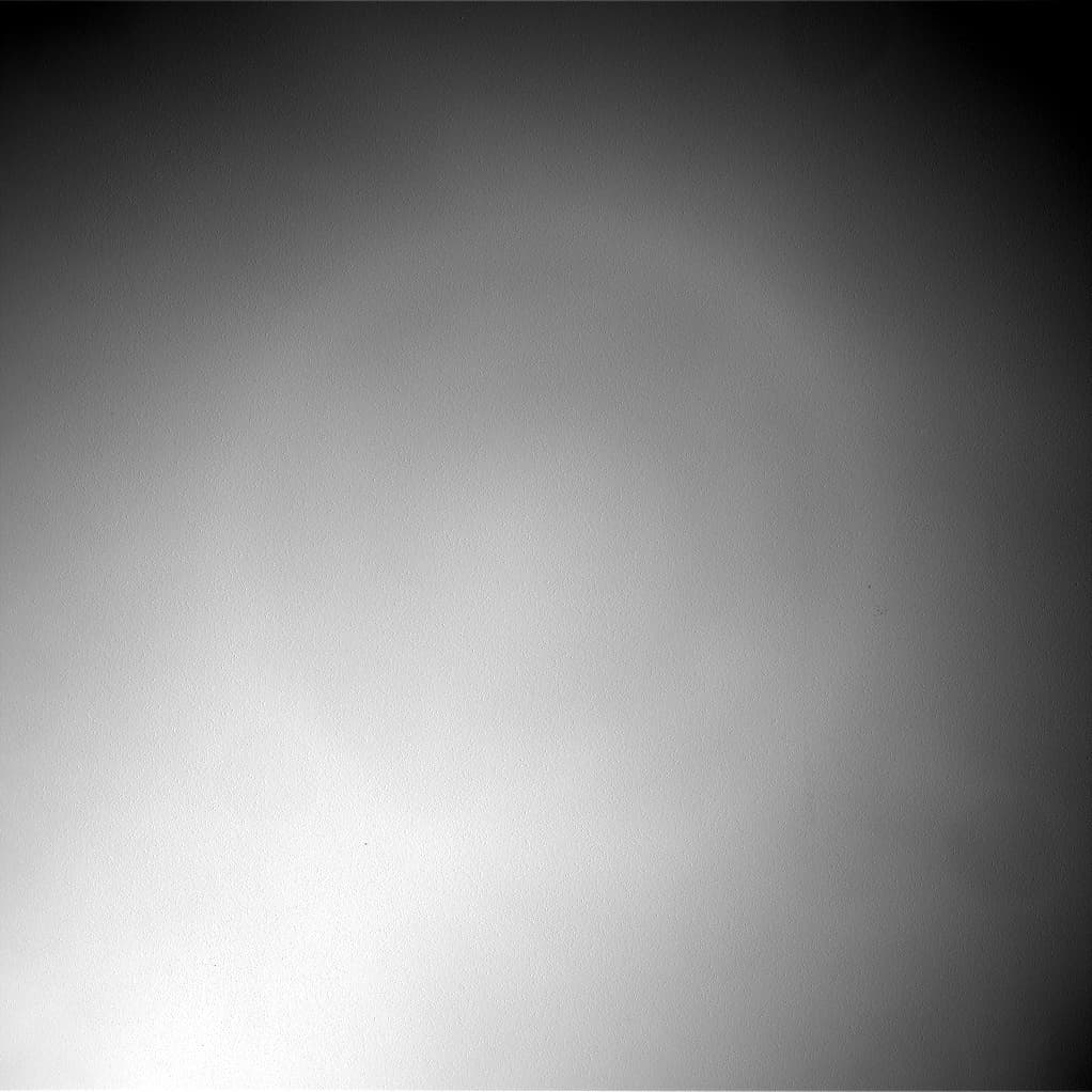 Mars image captured by NAV_RIGHT_B on Curiosity