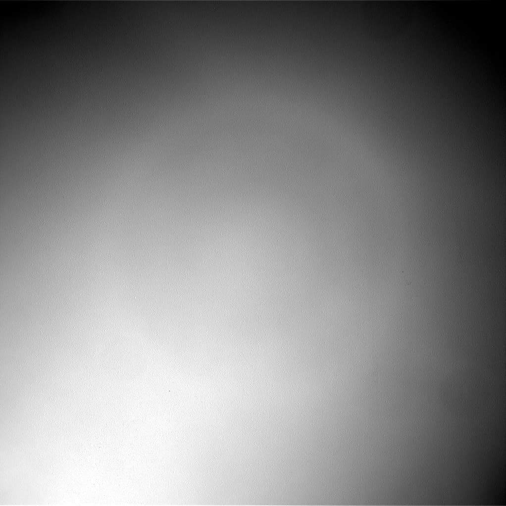 Mars image captured by NAV_RIGHT_B on Curiosity