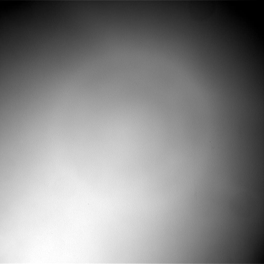 Mars image captured by NAV_RIGHT_B on Curiosity
