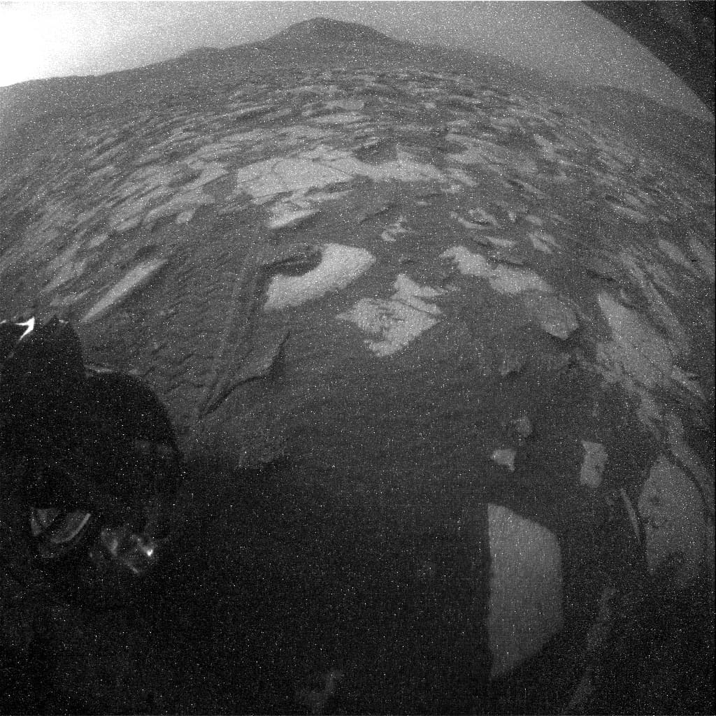 Mars image captured by RHAZ_RIGHT_B on Curiosity