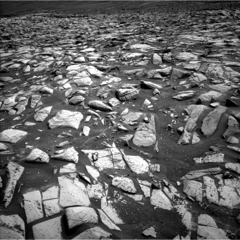 Mars image captured by NAV_LEFT_B on Curiosity