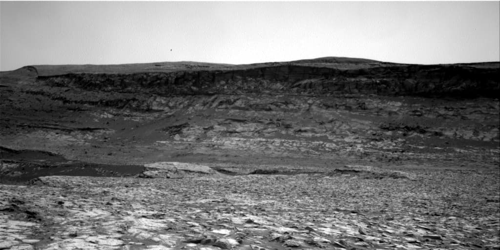 Mars image captured by NAV_RIGHT_B on Curiosity