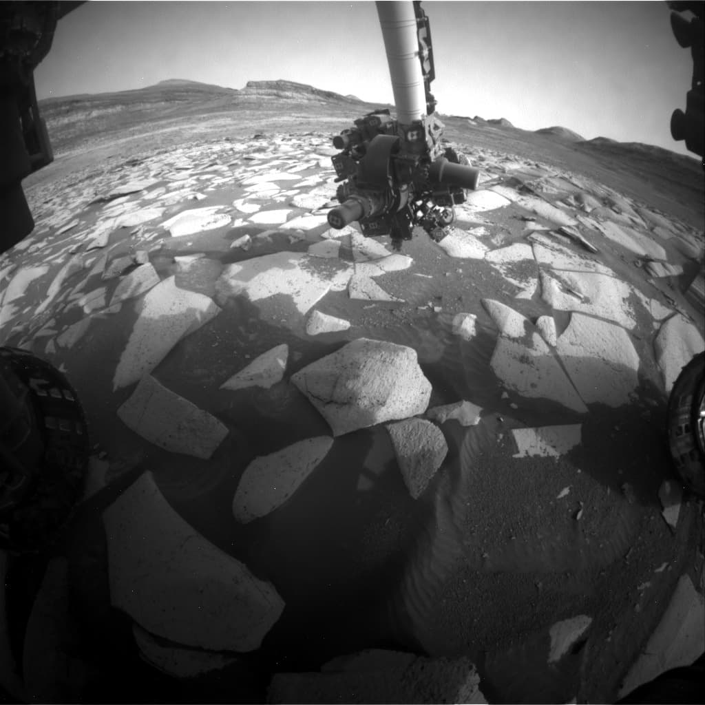 Mars image captured by FHAZ_LEFT_B on Curiosity