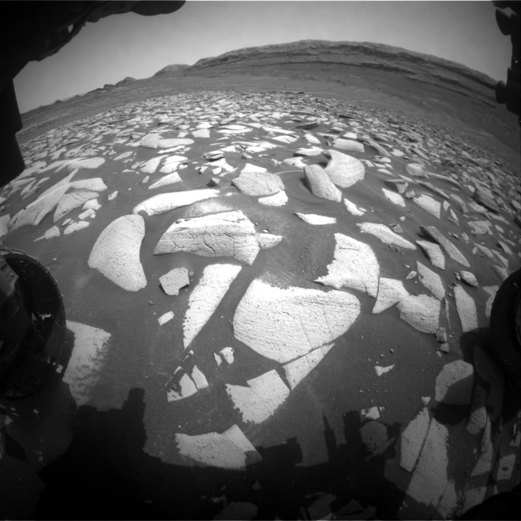 Mars image captured by FHAZ_LEFT_B on Curiosity
