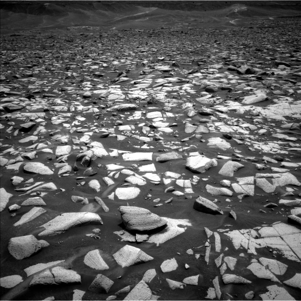 Mars image captured by NAV_LEFT_B on Curiosity