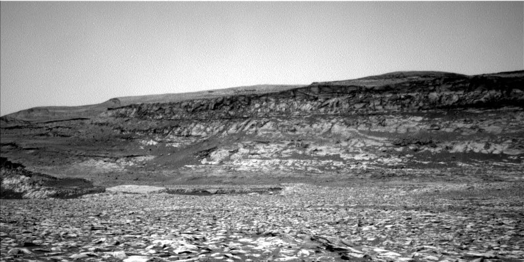 Mars image captured by NAV_LEFT_B on Curiosity