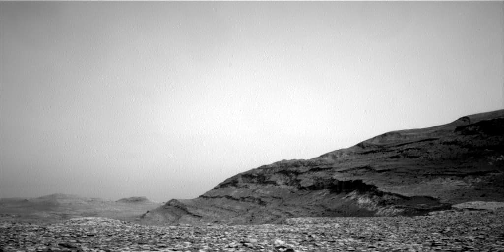 Mars image captured by NAV_RIGHT_B on Curiosity