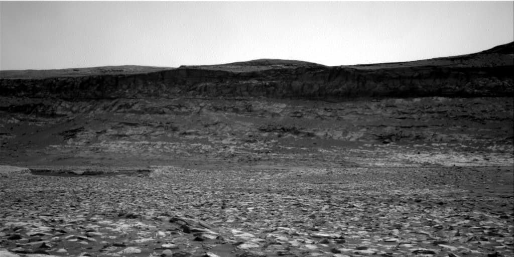 Mars image captured by NAV_RIGHT_B on Curiosity