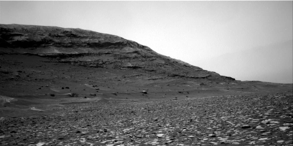 Mars image captured by NAV_RIGHT_B on Curiosity