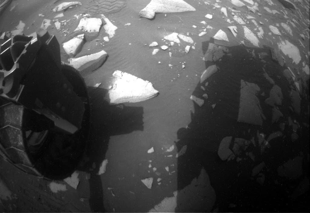 Mars image captured by RHAZ_LEFT_B on Curiosity