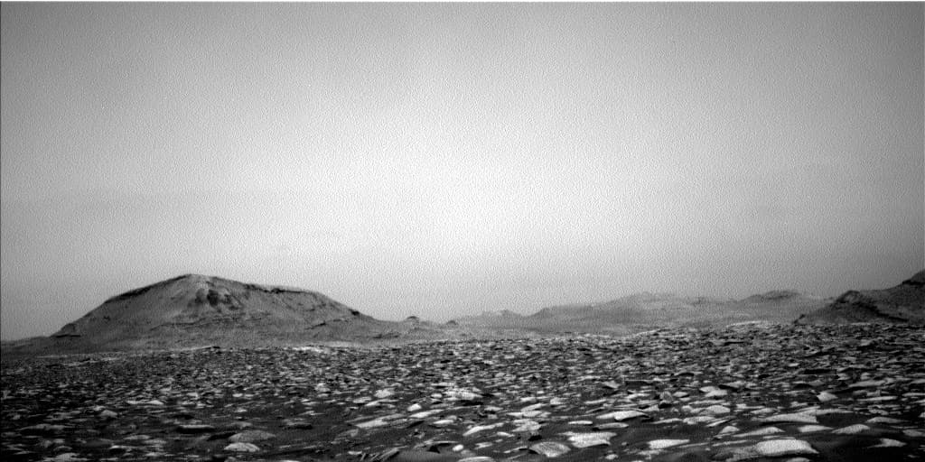 Mars image captured by NAV_LEFT_B on Curiosity