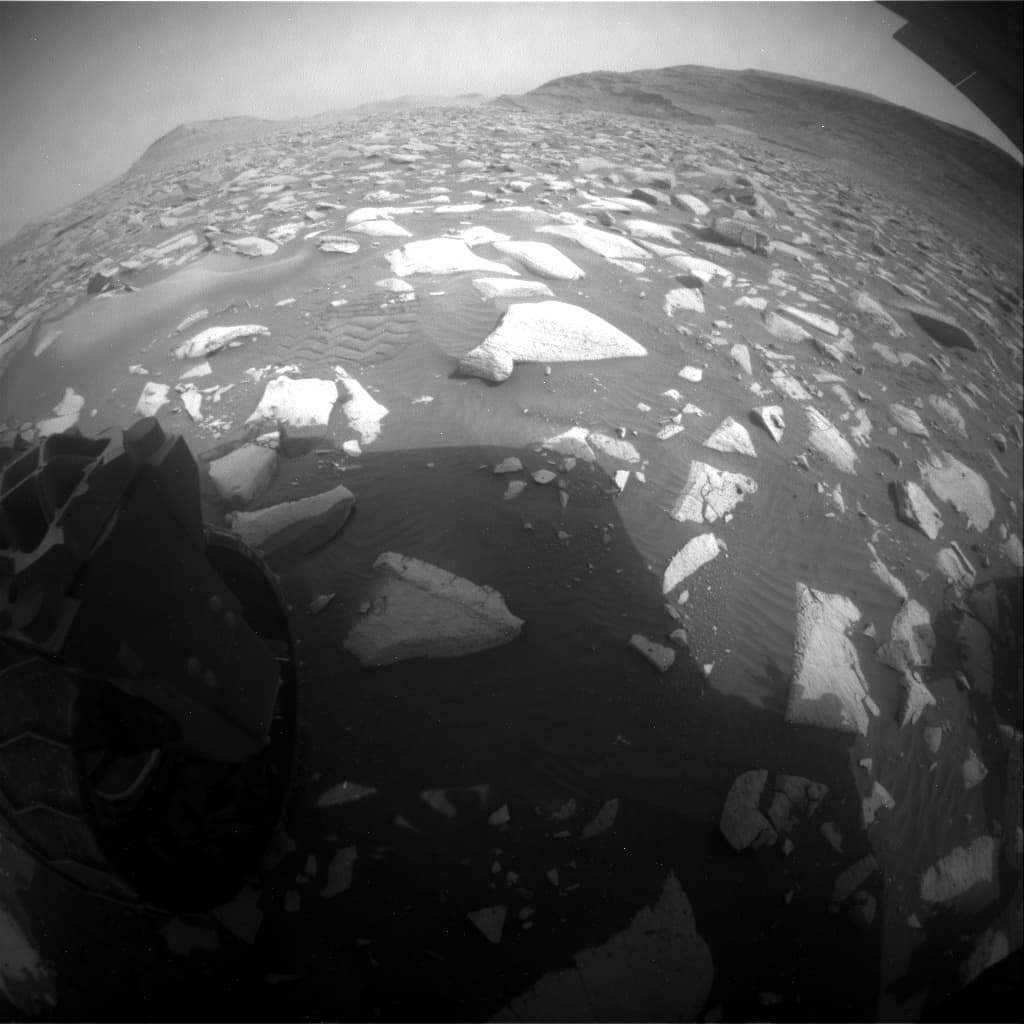 Mars image captured by RHAZ_LEFT_B on Curiosity
