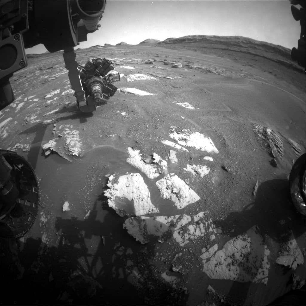 Mars image captured by FHAZ_LEFT_B on Curiosity