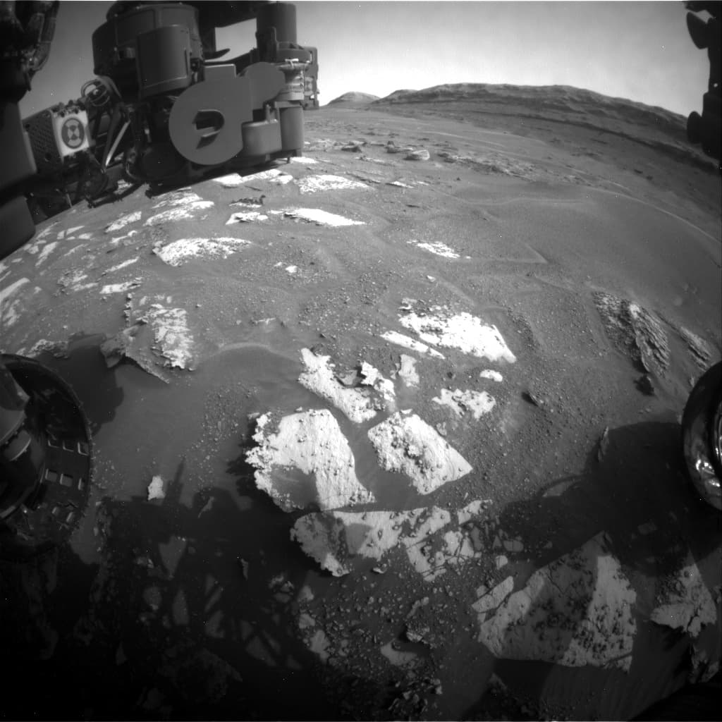 Mars image captured by FHAZ_LEFT_B on Curiosity
