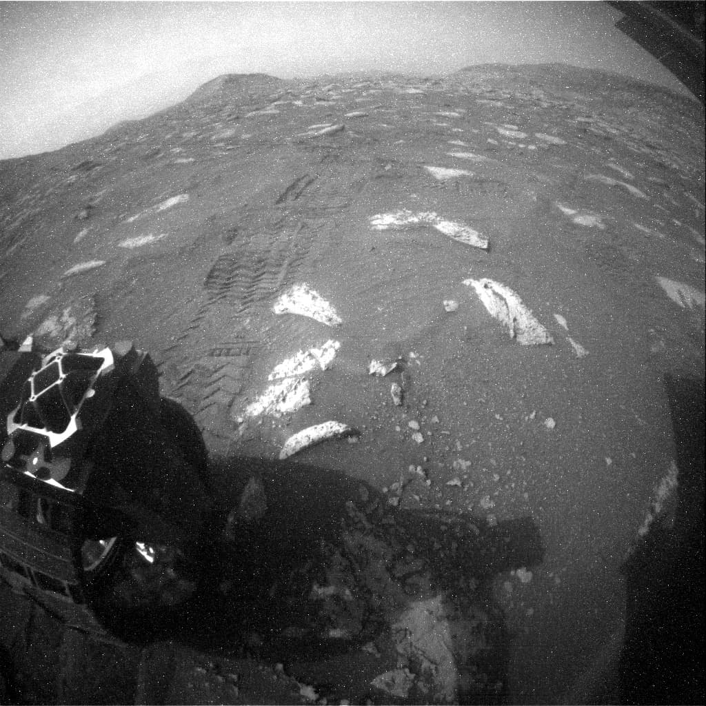 Mars image captured by RHAZ_LEFT_B on Curiosity