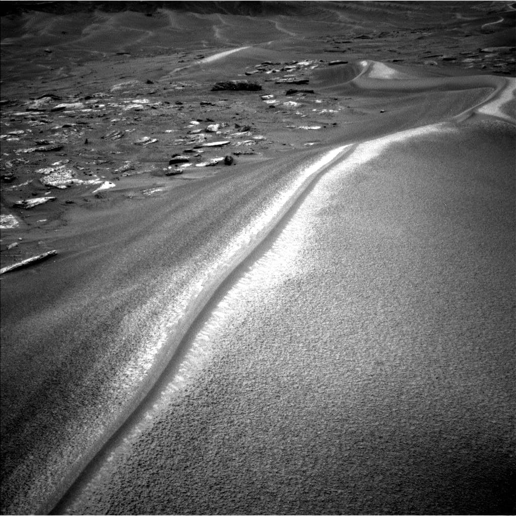 Foto de Marte da câmera NAV_LEFT_B