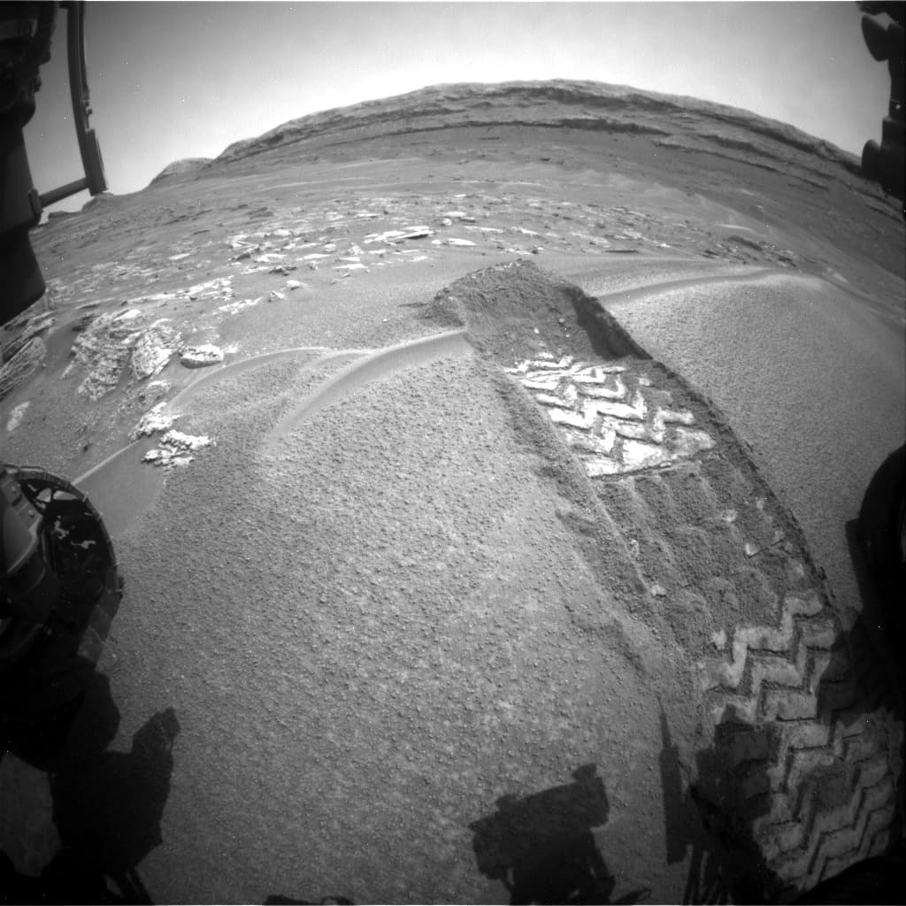 Mars image captured by FHAZ_LEFT_B on Curiosity